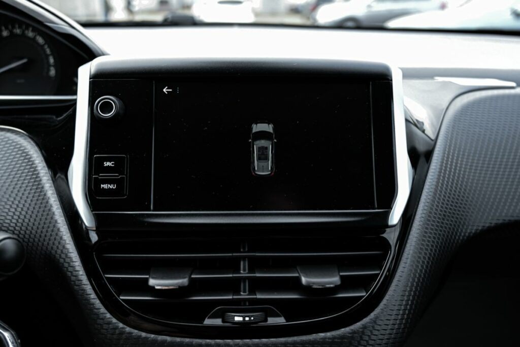 443937 – Peugeot 2008