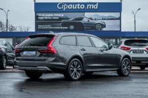 Volvo V90 Cross Country