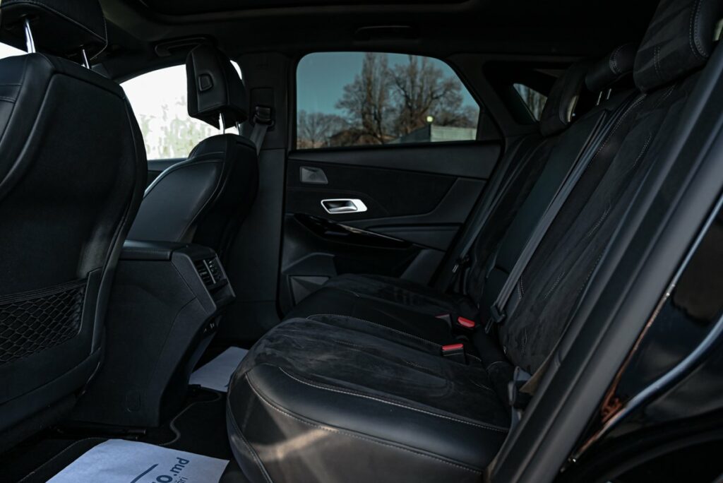 DS_Automobiles DS 7 Crossback