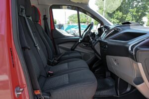 613667 – Ford Transit Custom