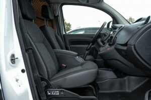 663358 – Renault Kangoo MAXI