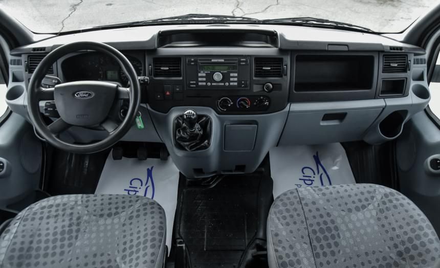 691569 – Ford Transit