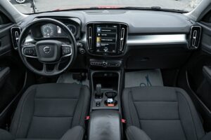 387363 – Volvo XC40