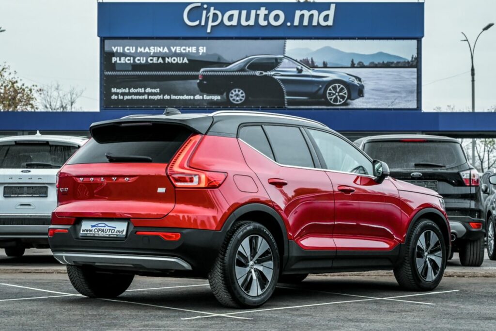 387363 – Volvo XC40