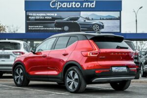 387363 – Volvo XC40